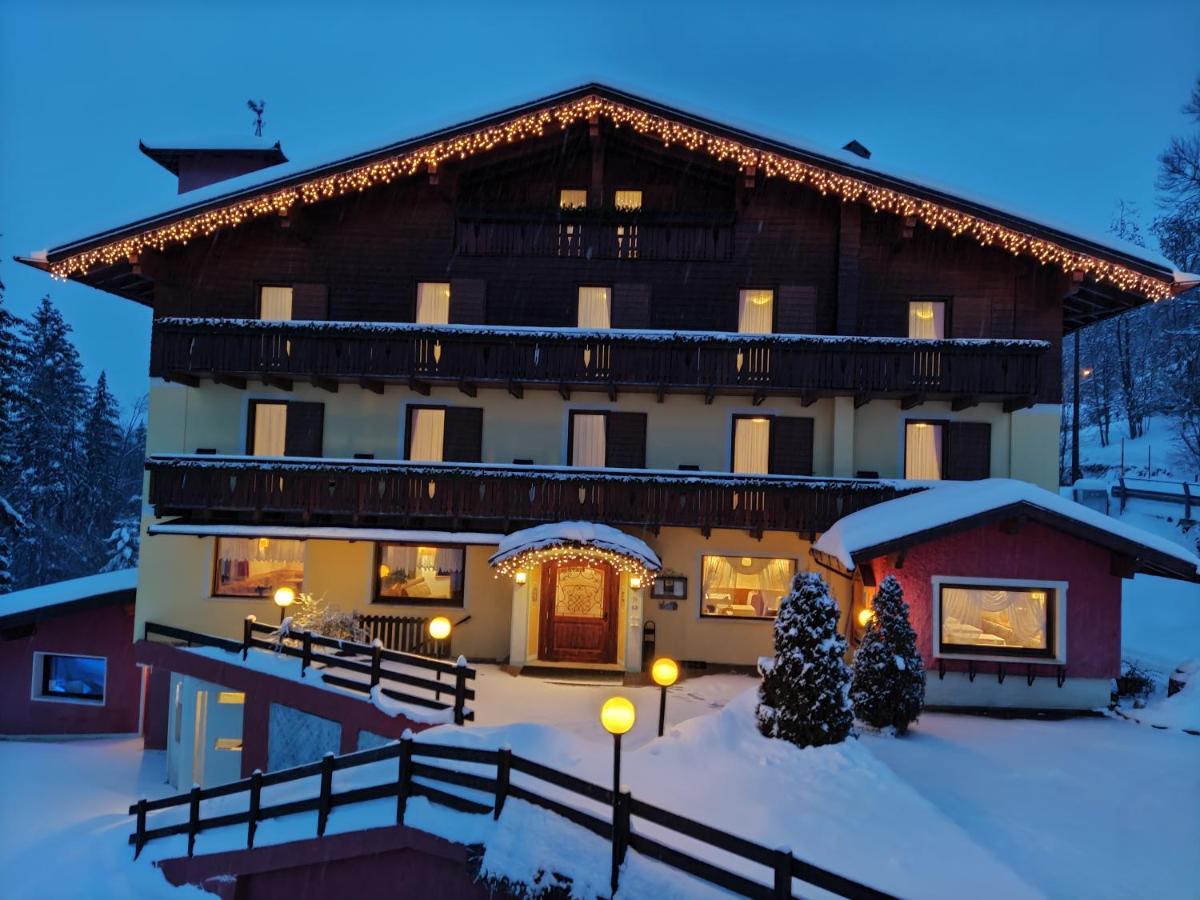 Albergo Villa Cristina Folgaria Buitenkant foto