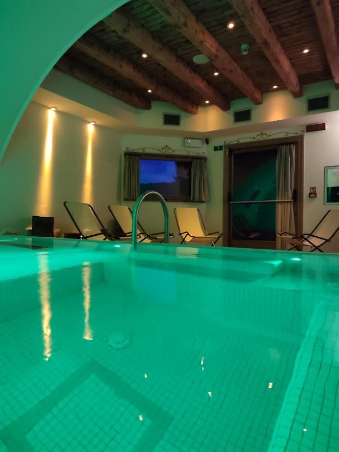 Albergo Villa Cristina Folgaria Buitenkant foto