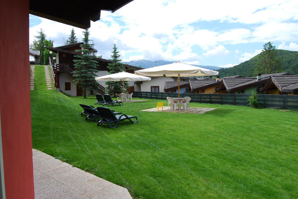 Albergo Villa Cristina Folgaria Buitenkant foto